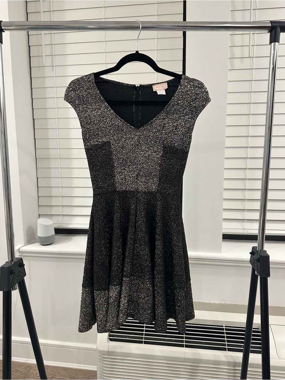 Love…Ady Glittery V-Neck Fit & Flare Dress in Black and Silver, Size Small